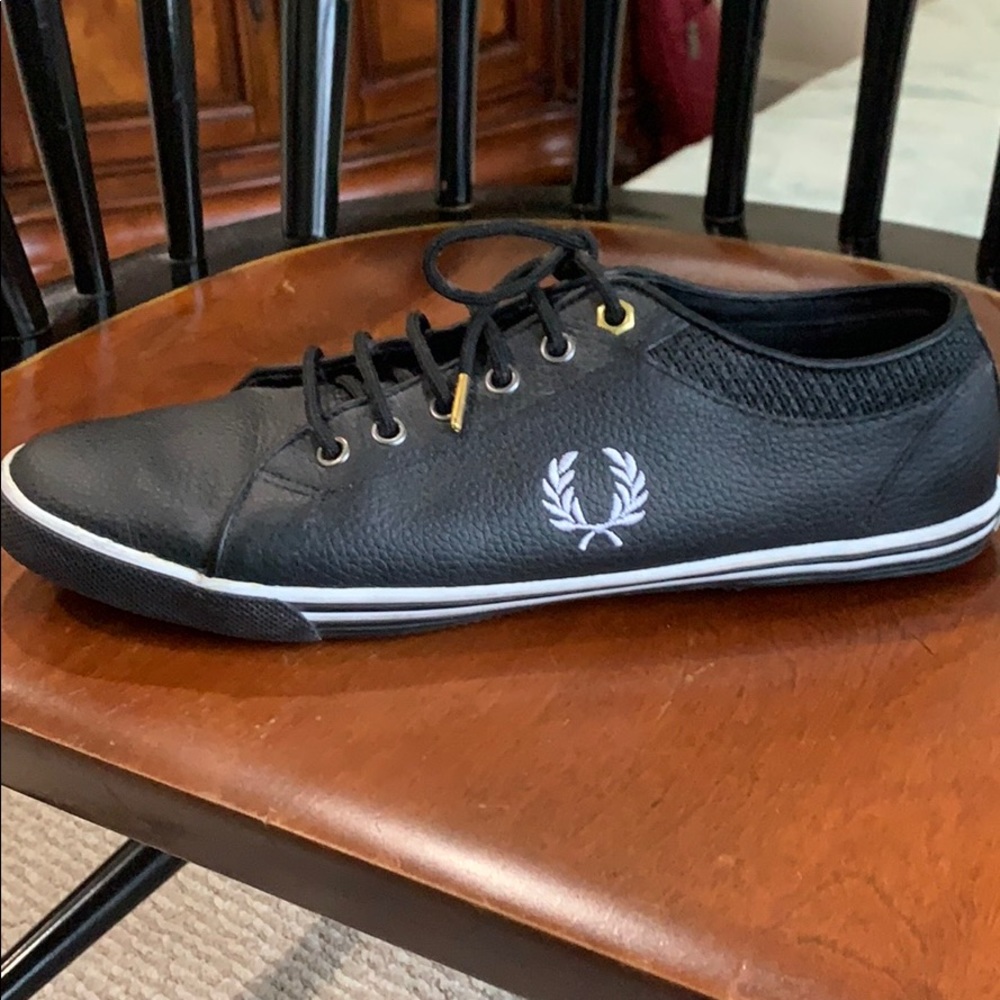 Black Fred Perry men